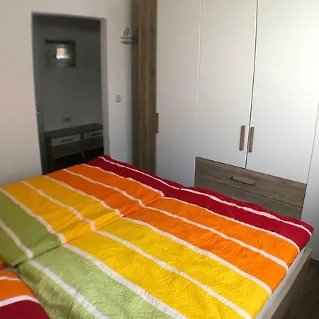 Alte B3 Apartmán *